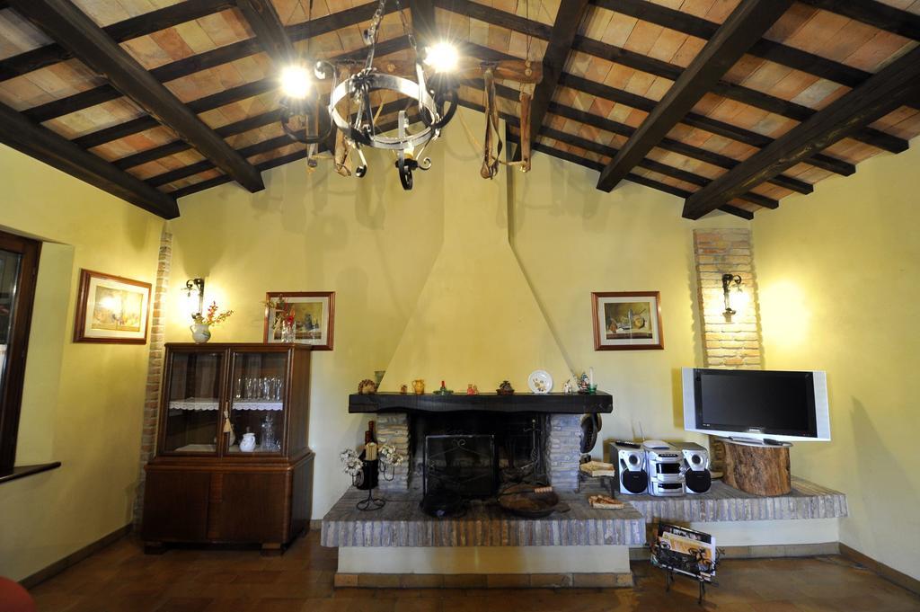 Il Podere Del Germano Reale Coriano Exterior foto